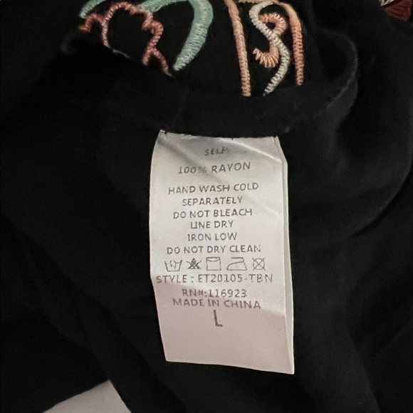 Women’s Three Bird Boho To Lightweight Flowy Blouse Spring Summer Casual Beachy - Picture 6 of 6